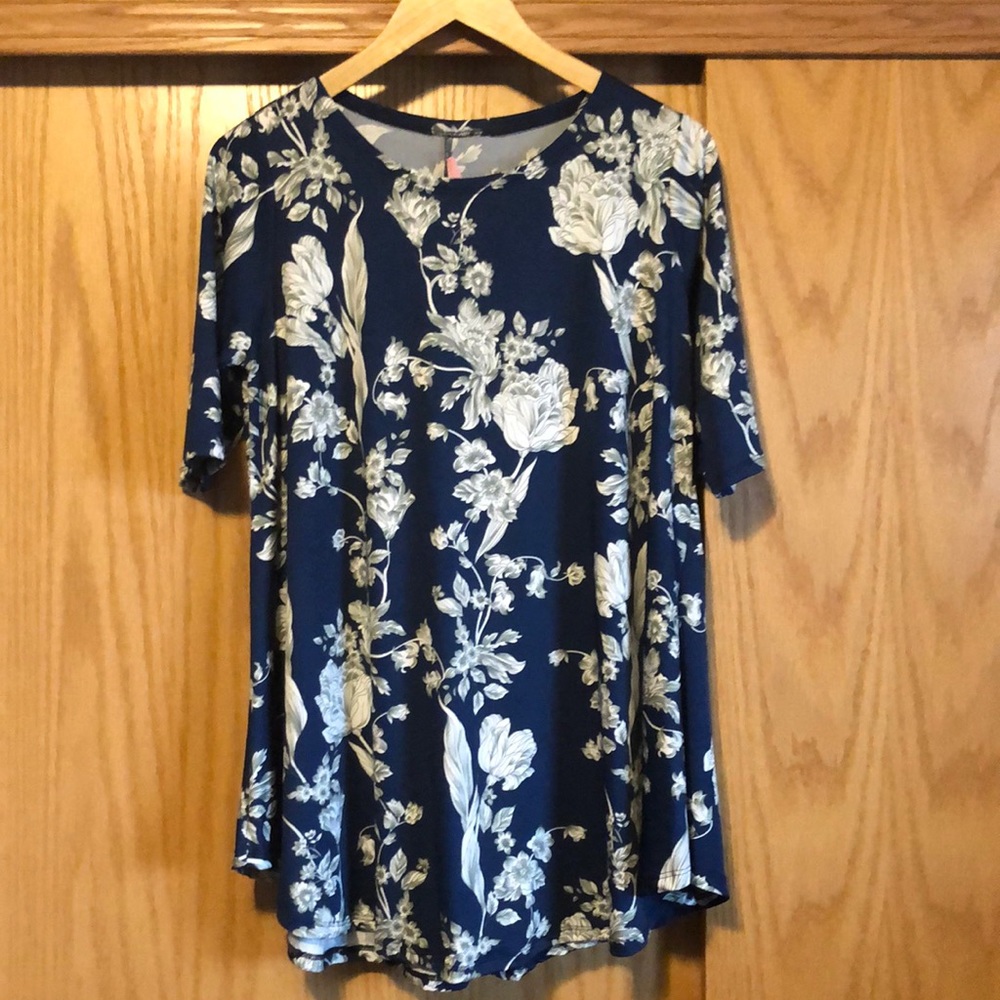 3/$20 Short sleeve swing tunic